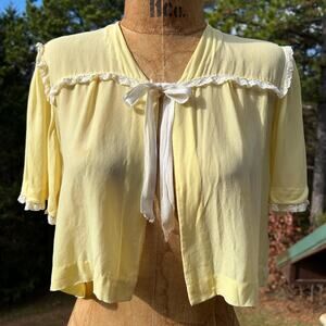 Vintage 30s/40s Pastel Yellow Tissue Silk Ruffled Lace Cropped Bed Jacket XS